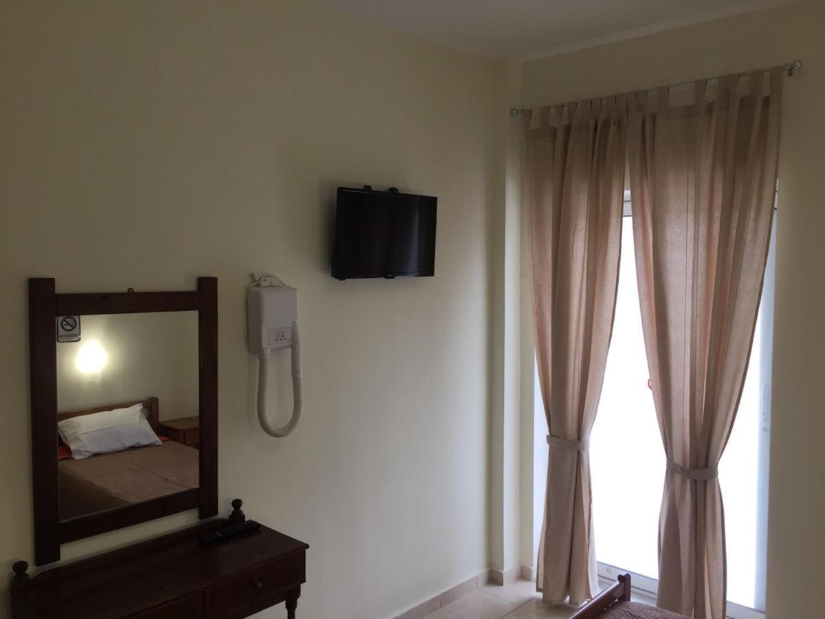 Simotel Ermis 卡尼奥提 外观 照片